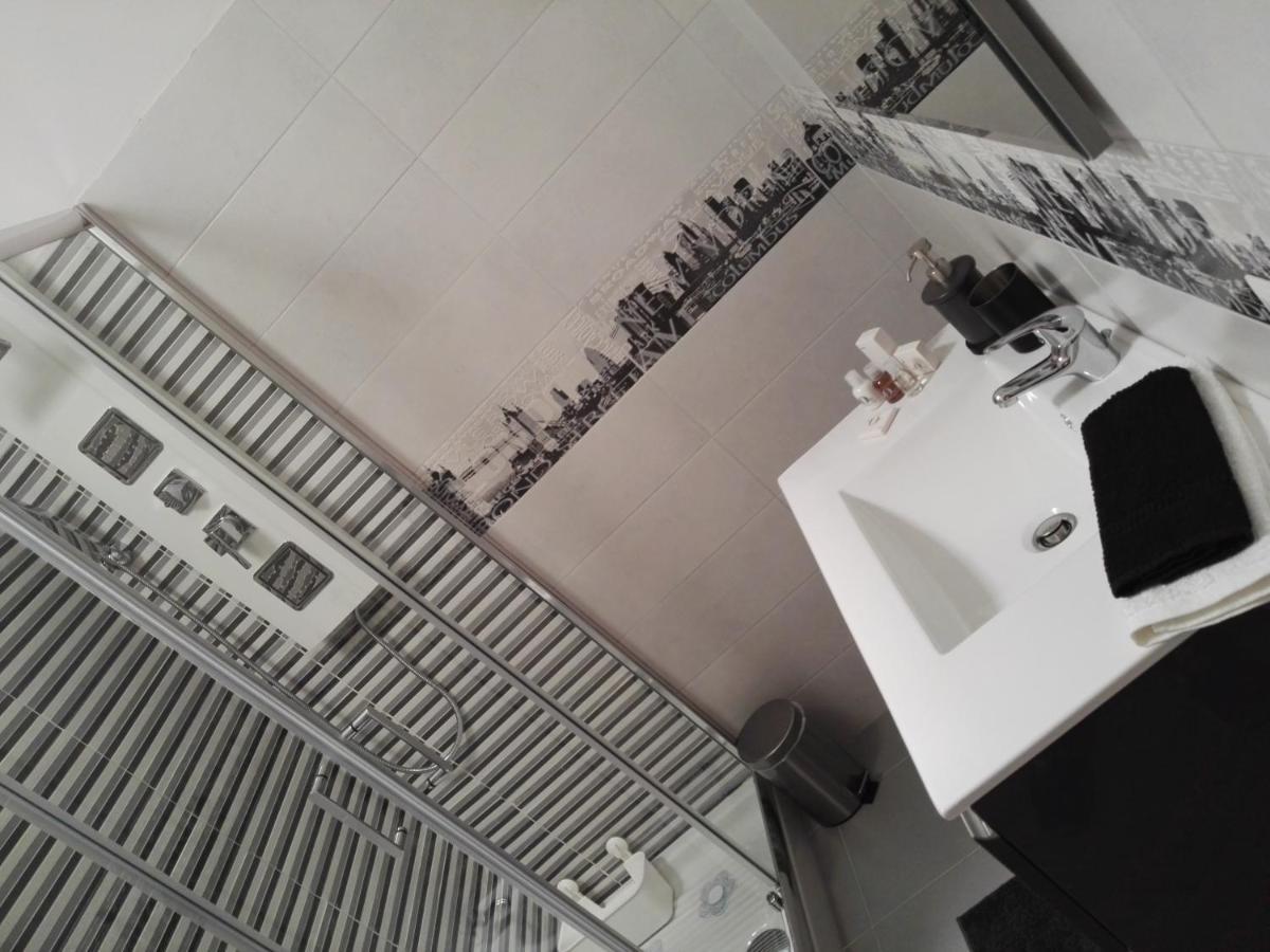 B&B Black-And-White Gallipoli Exterior foto